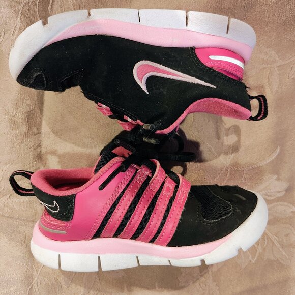 Nike Other - Nike Free 5.0 V2 Toddler Girl Sneakers, Size 7C, Gently Used